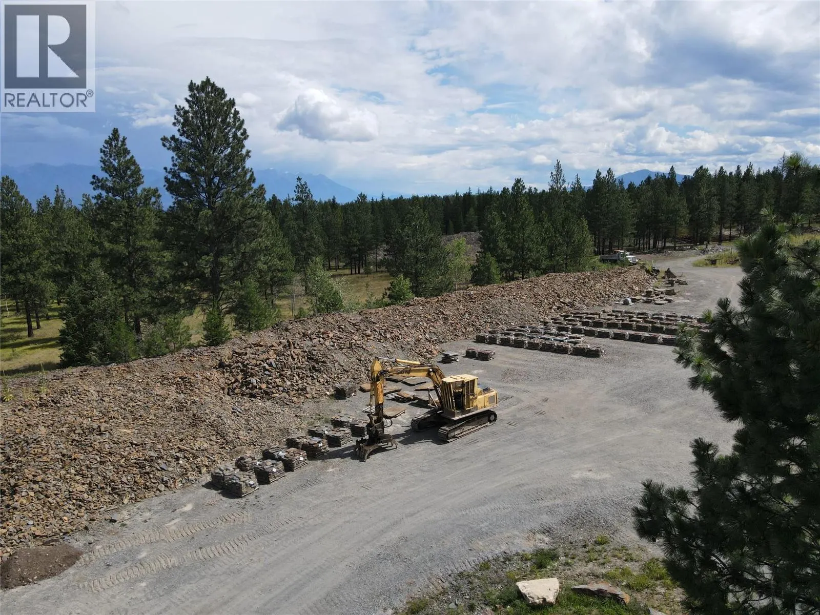 ML 1036752 8086 HWY 95 Highway