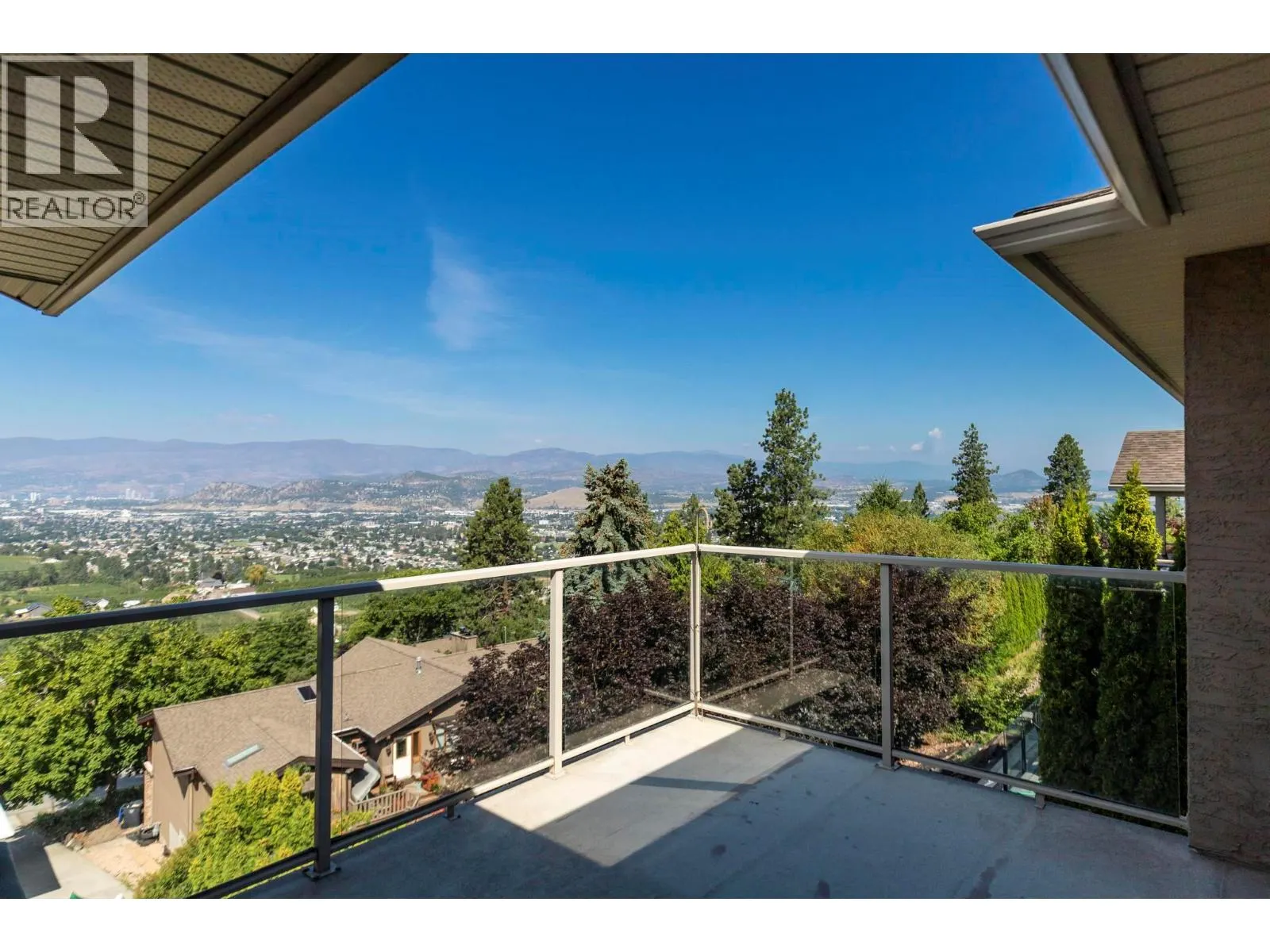 1000 Lone Pine Drive