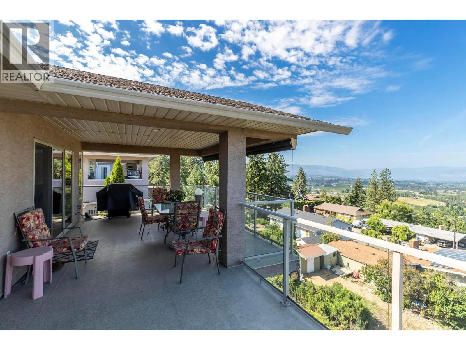 1000 Lone Pine Drive