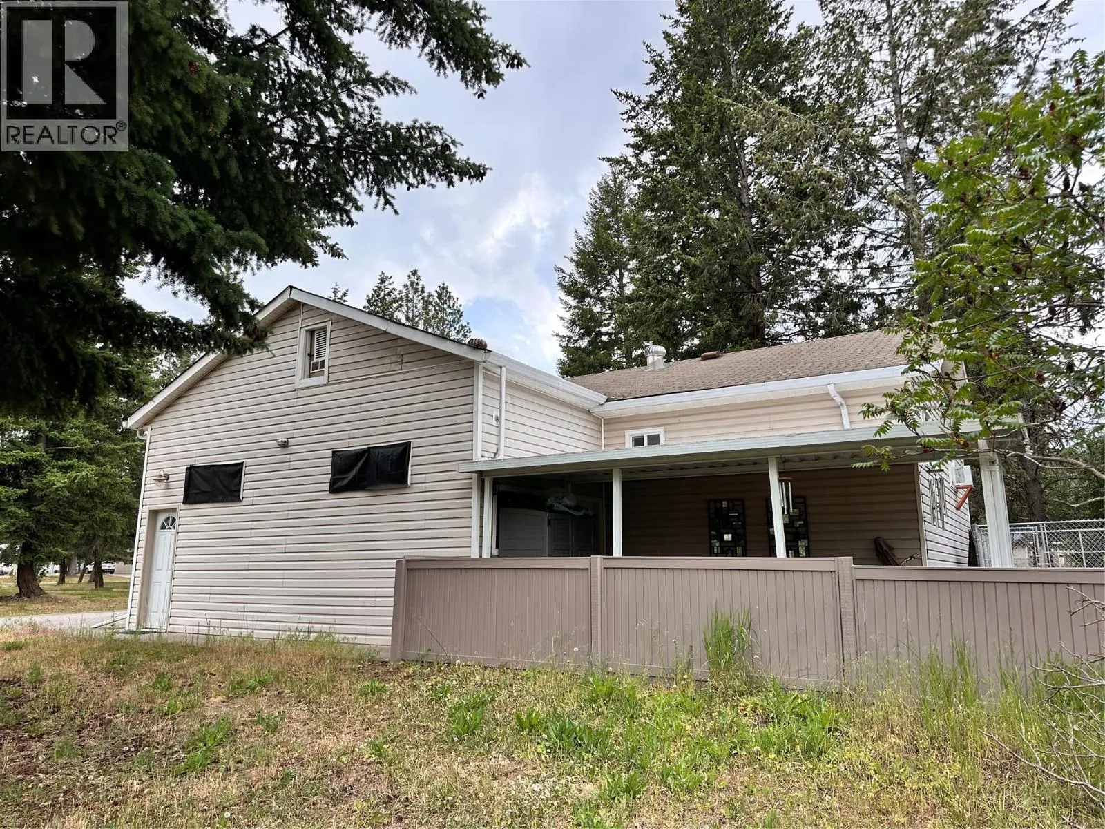 409 Hummingbird Avenue