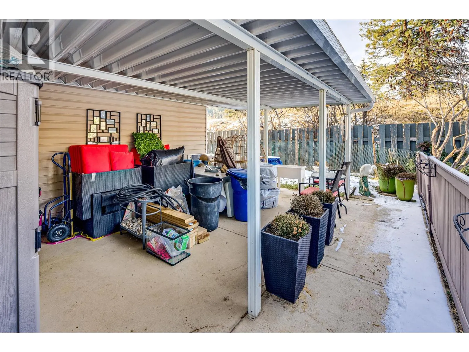 409 Hummingbird Avenue