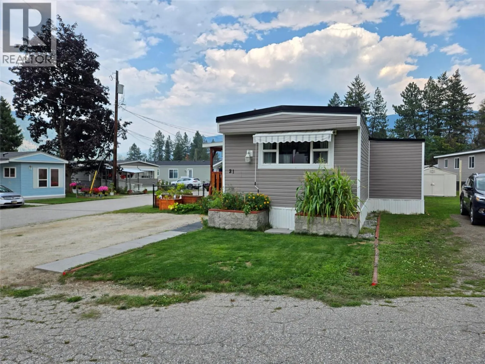 1601 COLUMBIA Avenue Unit# 21