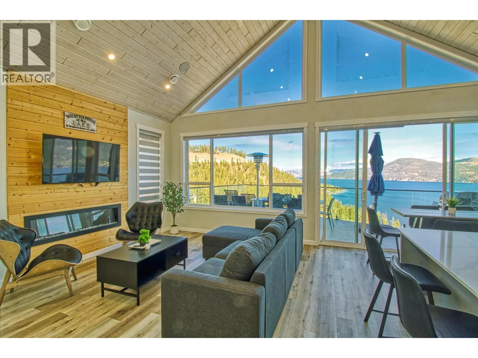6725 La Palma Loop Unit# 243