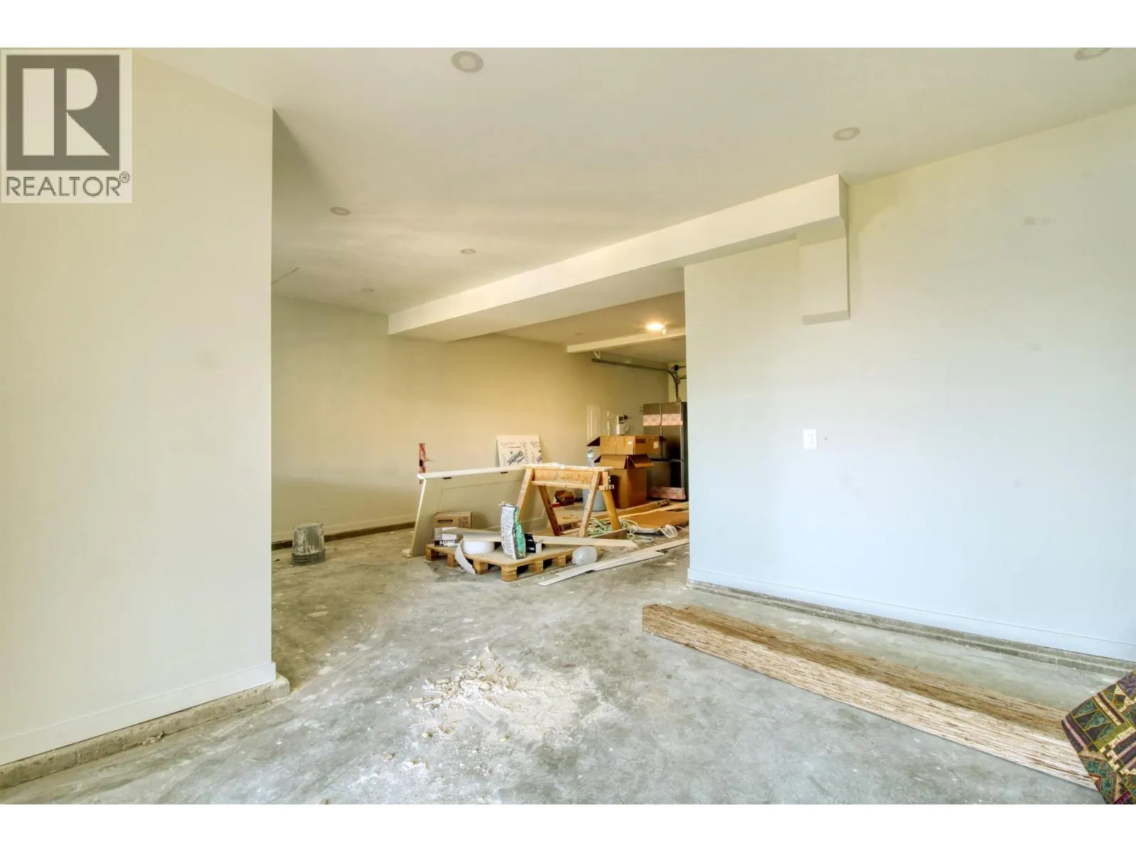 6725 La Palma Loop Unit# 243