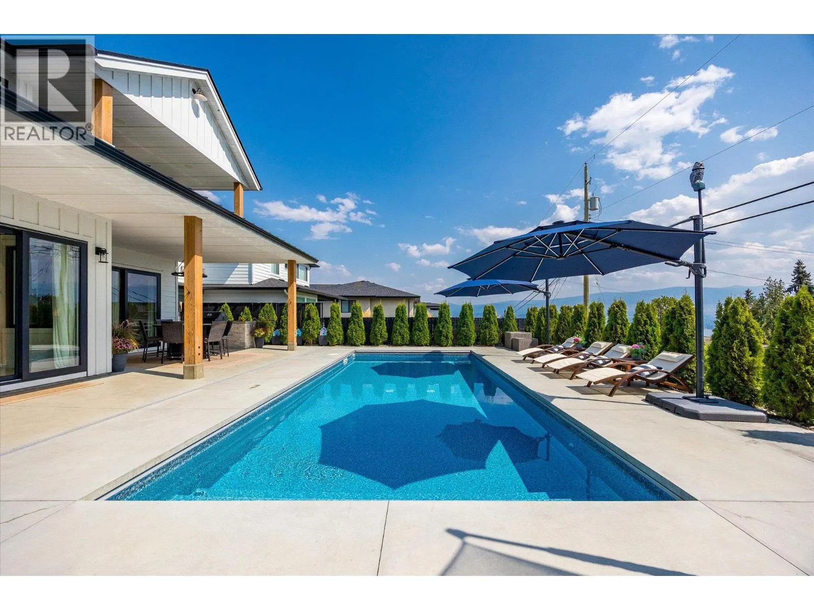 707 Lake Court