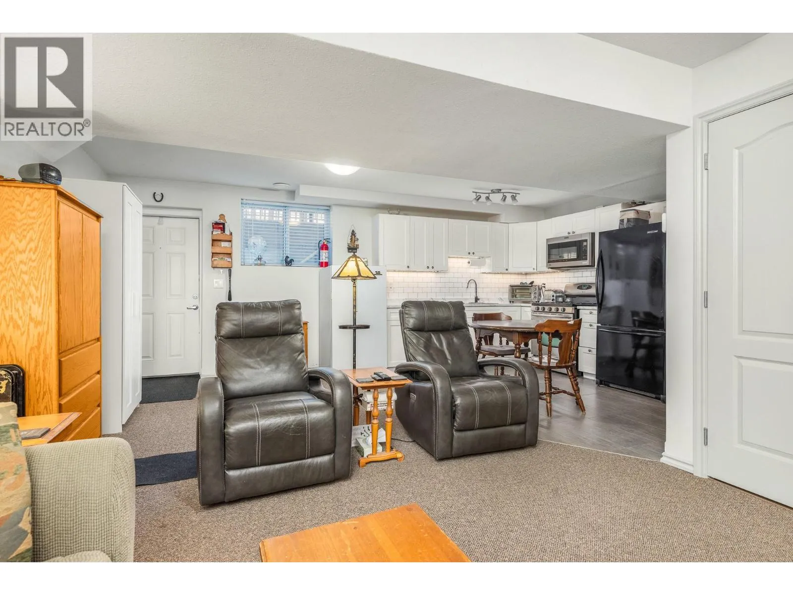955 Mt Begbie Drive