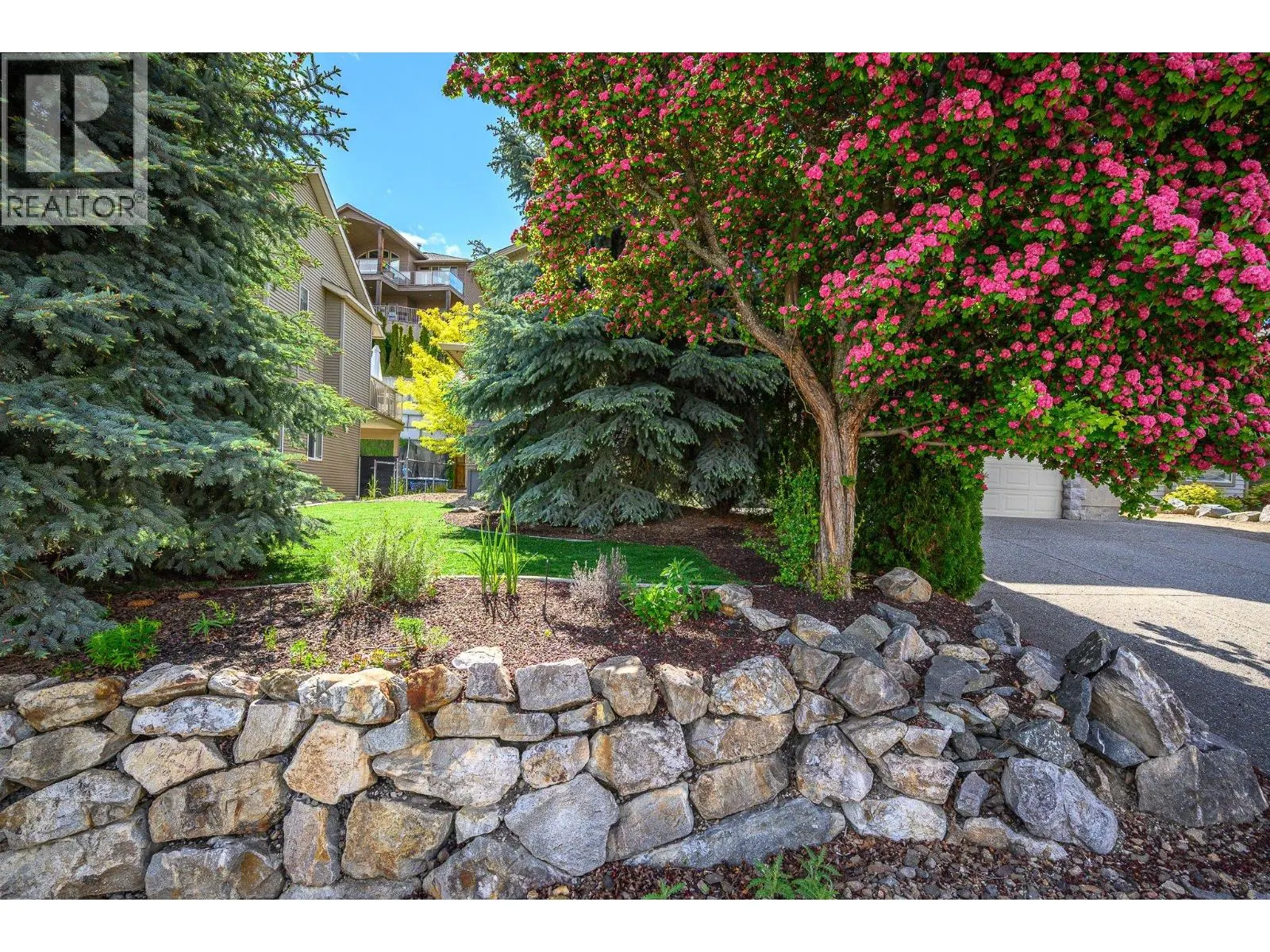 955 Mt Begbie Drive