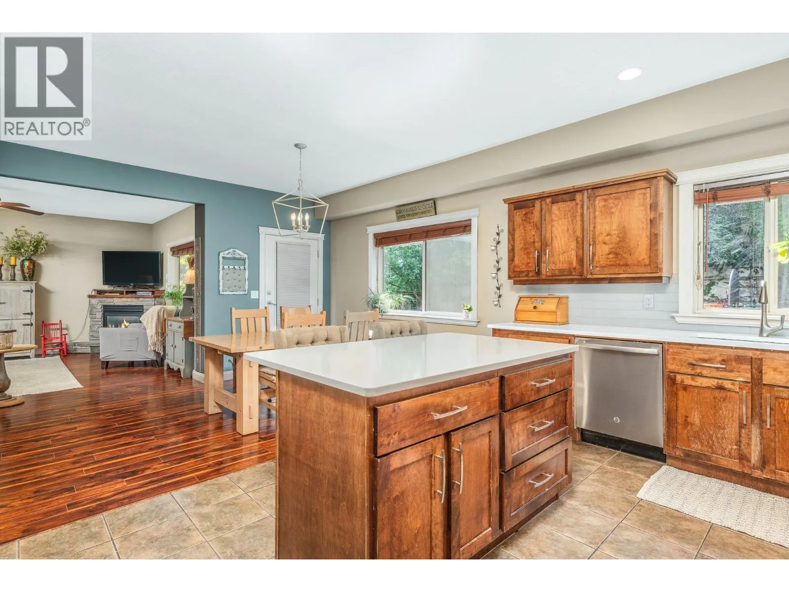 955 Mt Begbie Drive
