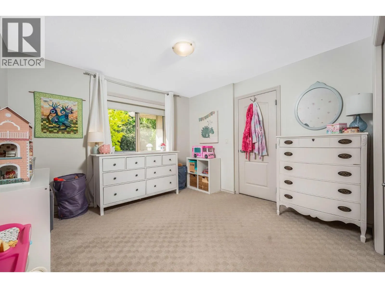 955 Mt Begbie Drive