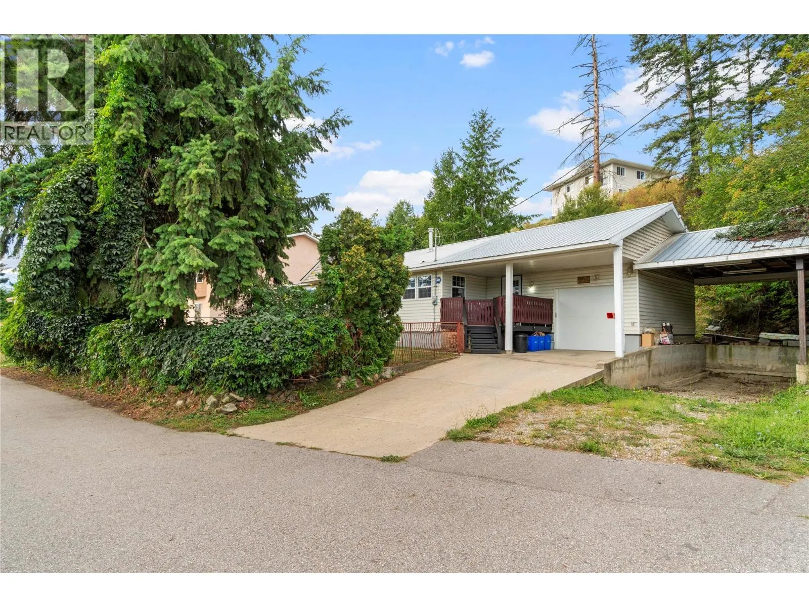 124 Salmon Arm Drive