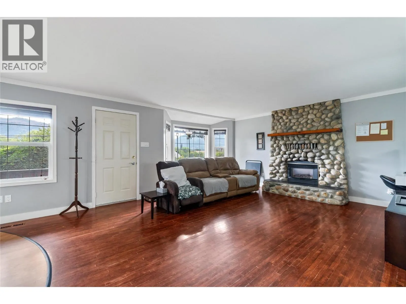 124 Salmon Arm Drive