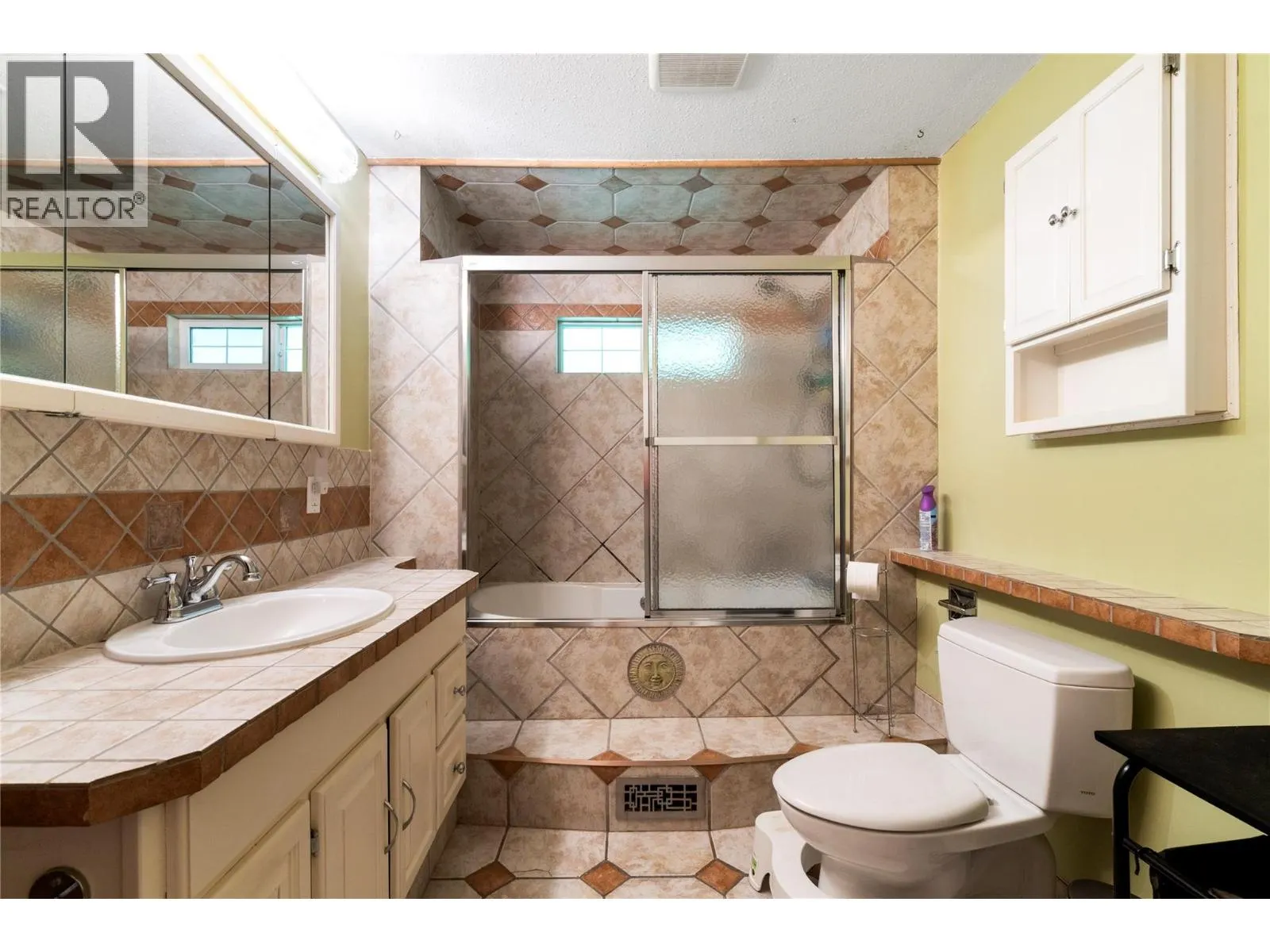 124 Salmon Arm Drive