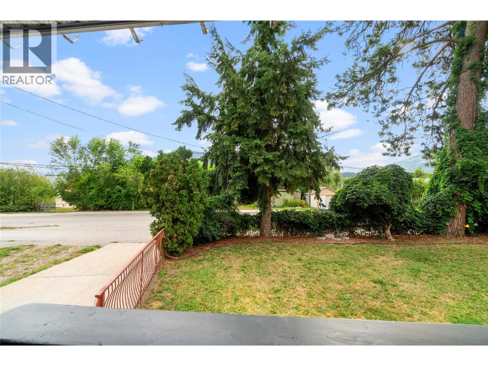124 Salmon Arm Drive