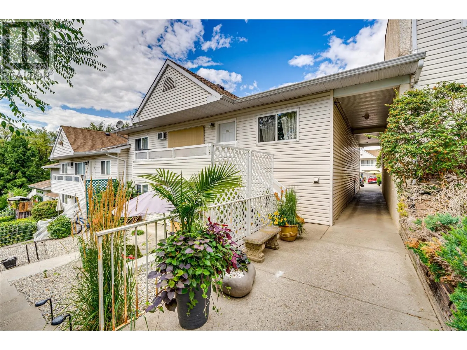 505 Browne Road Unit# 216 Lot# 33