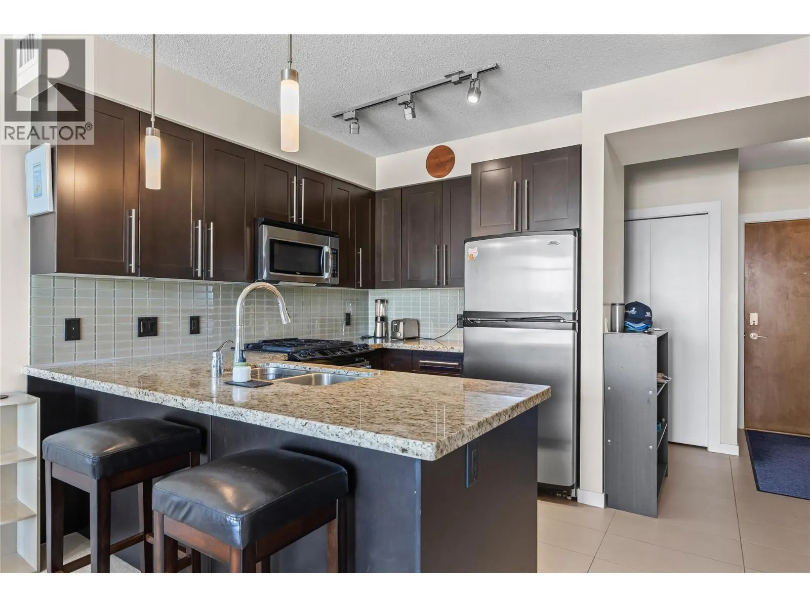 1075 Sunset Drive Unit# 1904