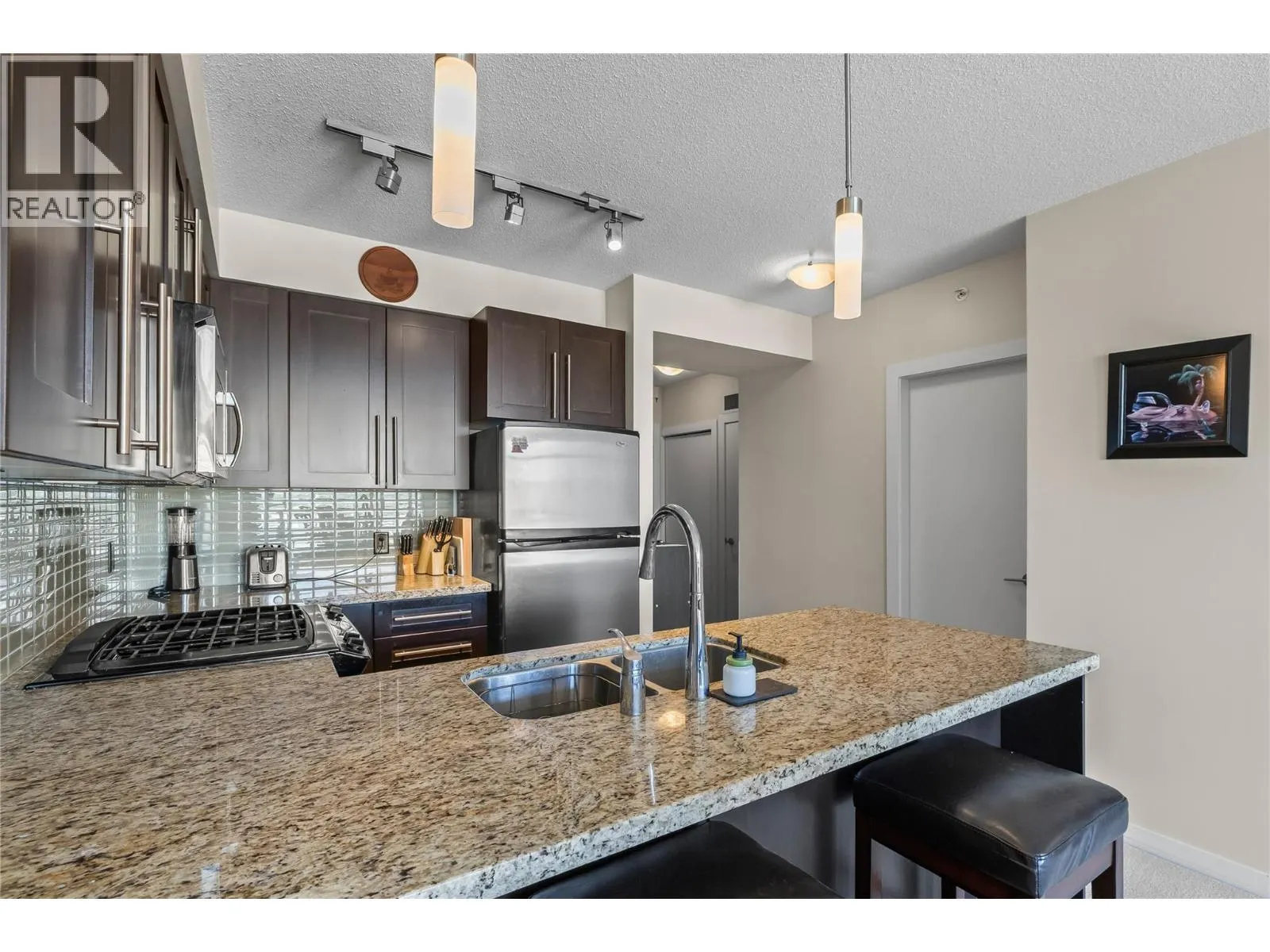 1075 Sunset Drive Unit# 1904