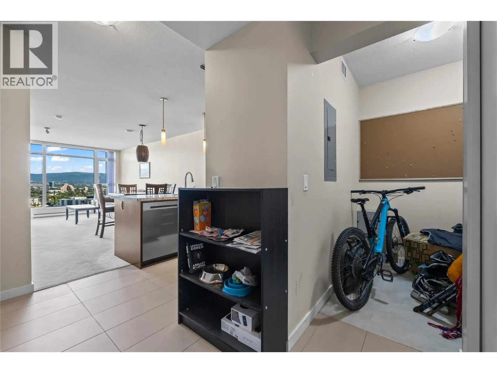 1075 Sunset Drive Unit# 1904