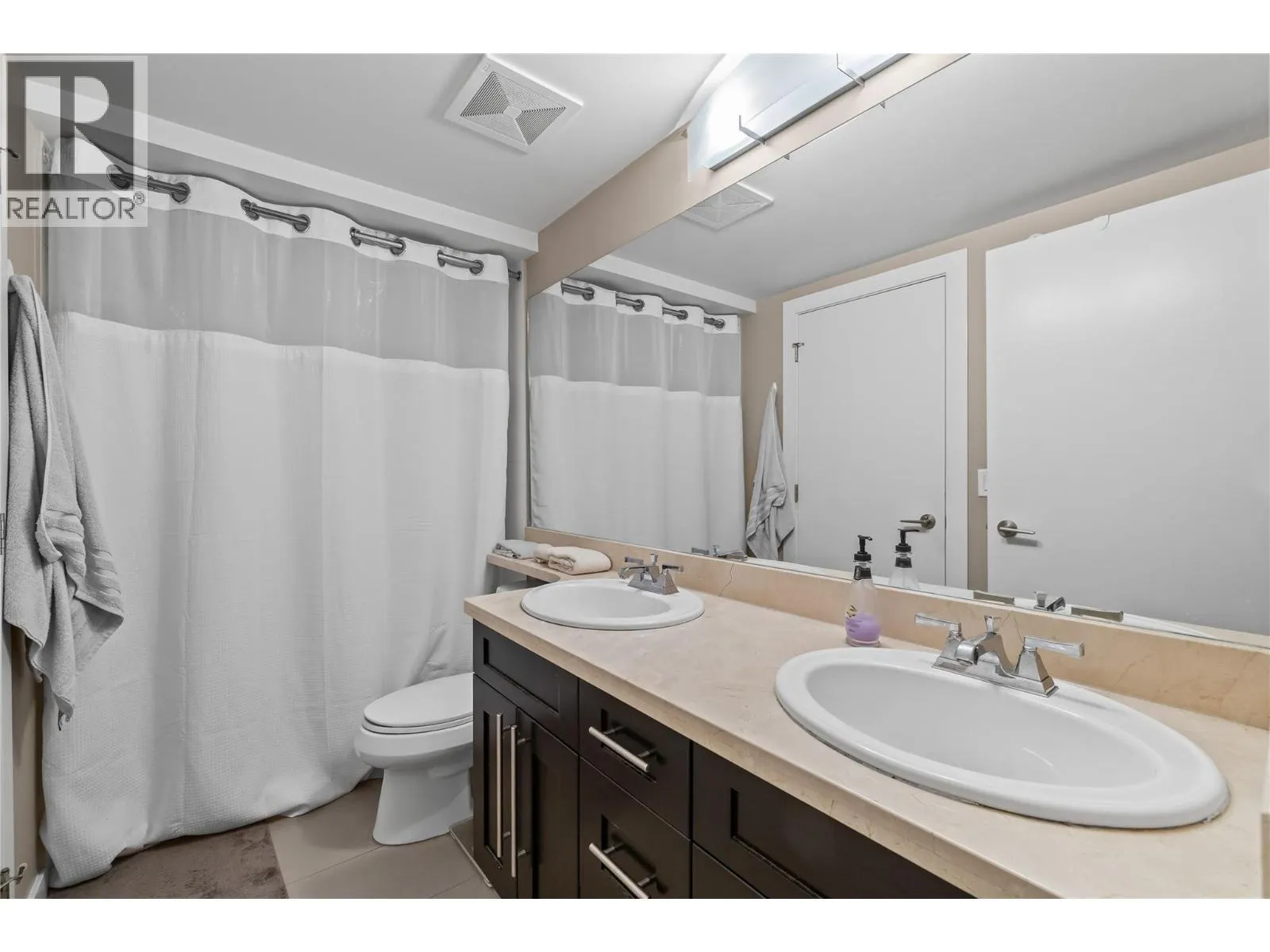 1075 Sunset Drive Unit# 1904