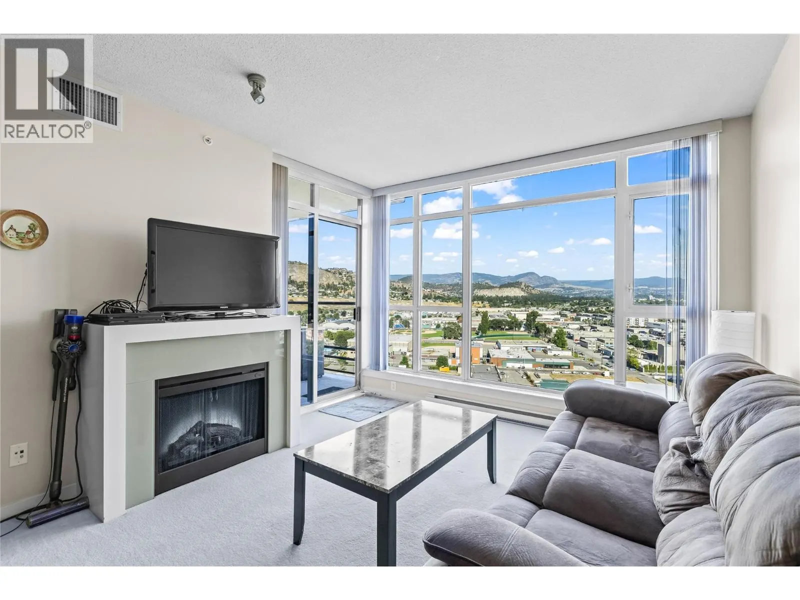 1075 Sunset Drive Unit# 1904