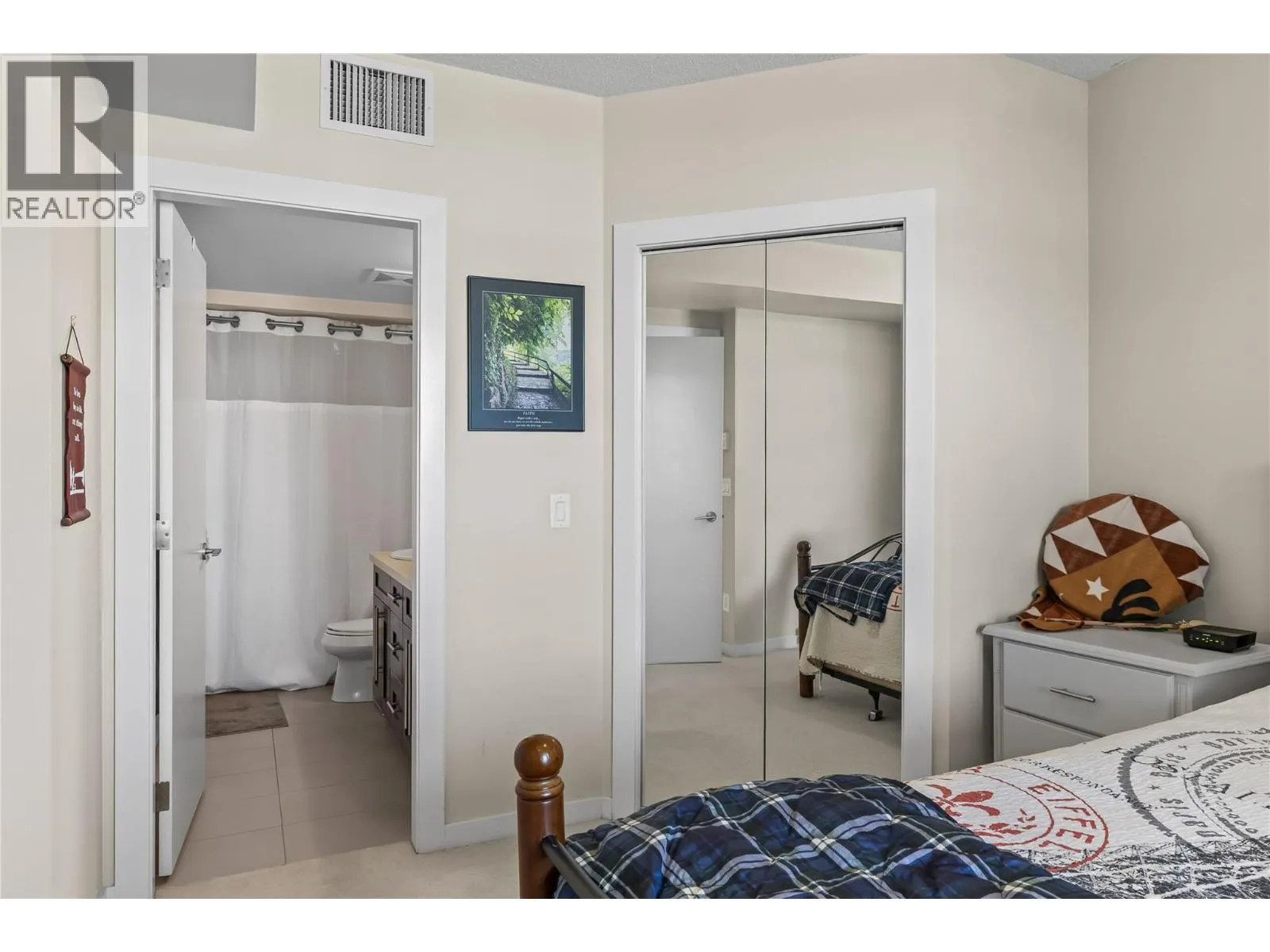 1075 Sunset Drive Unit# 1904