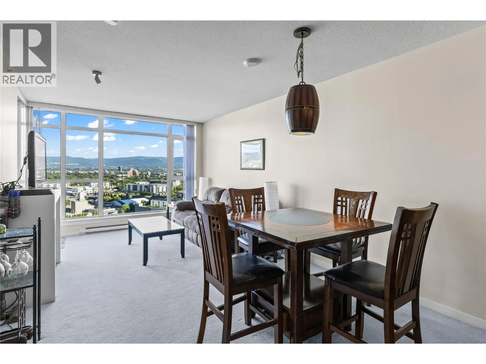 1075 Sunset Drive Unit# 1904
