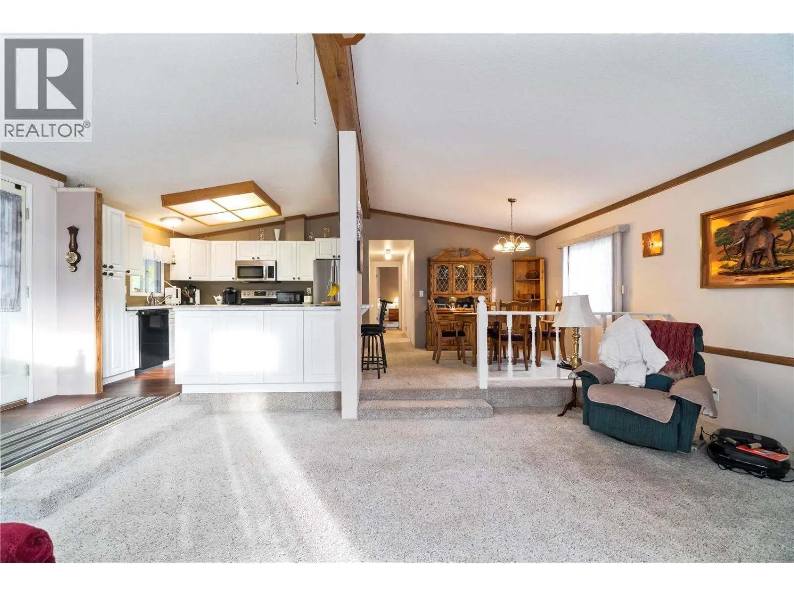 5161 63 Avenue NE Unit# 11
