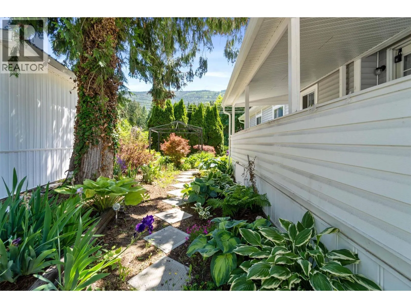 5161 63 Avenue NE Unit# 11