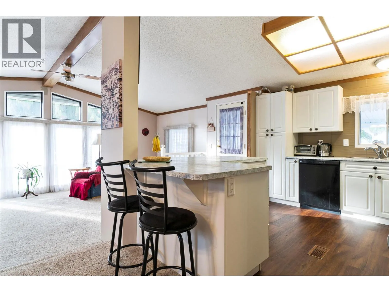 5161 63 Avenue NE Unit# 11