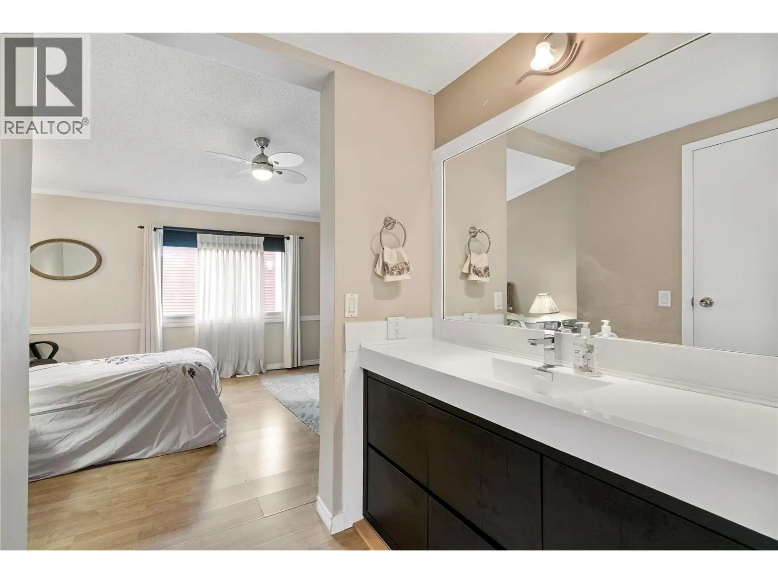 5161 63 Avenue NE Unit# 11