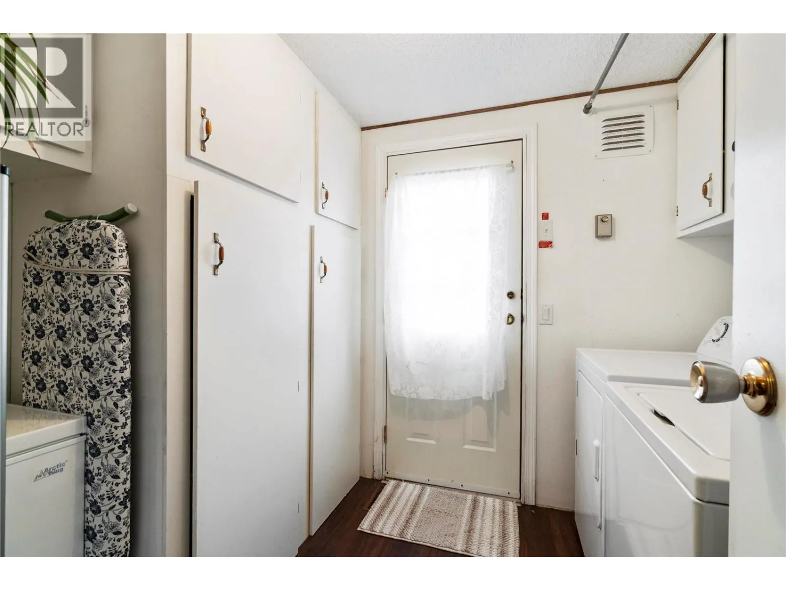 5161 63 Avenue NE Unit# 11