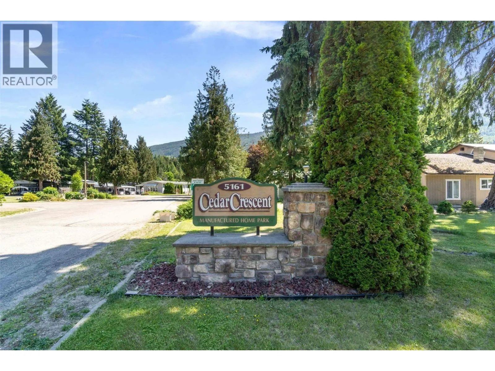 5161 63 Avenue NE Unit# 11