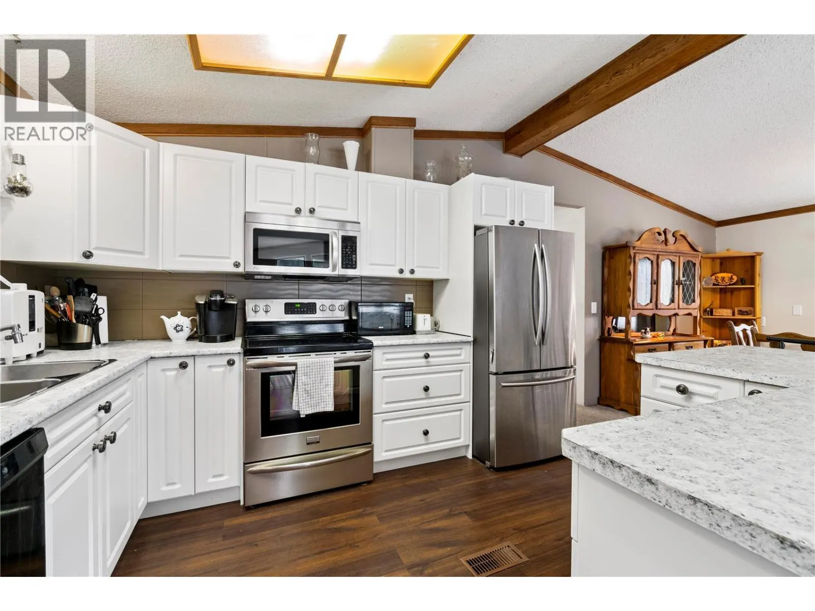 5161 63 Avenue NE Unit# 11