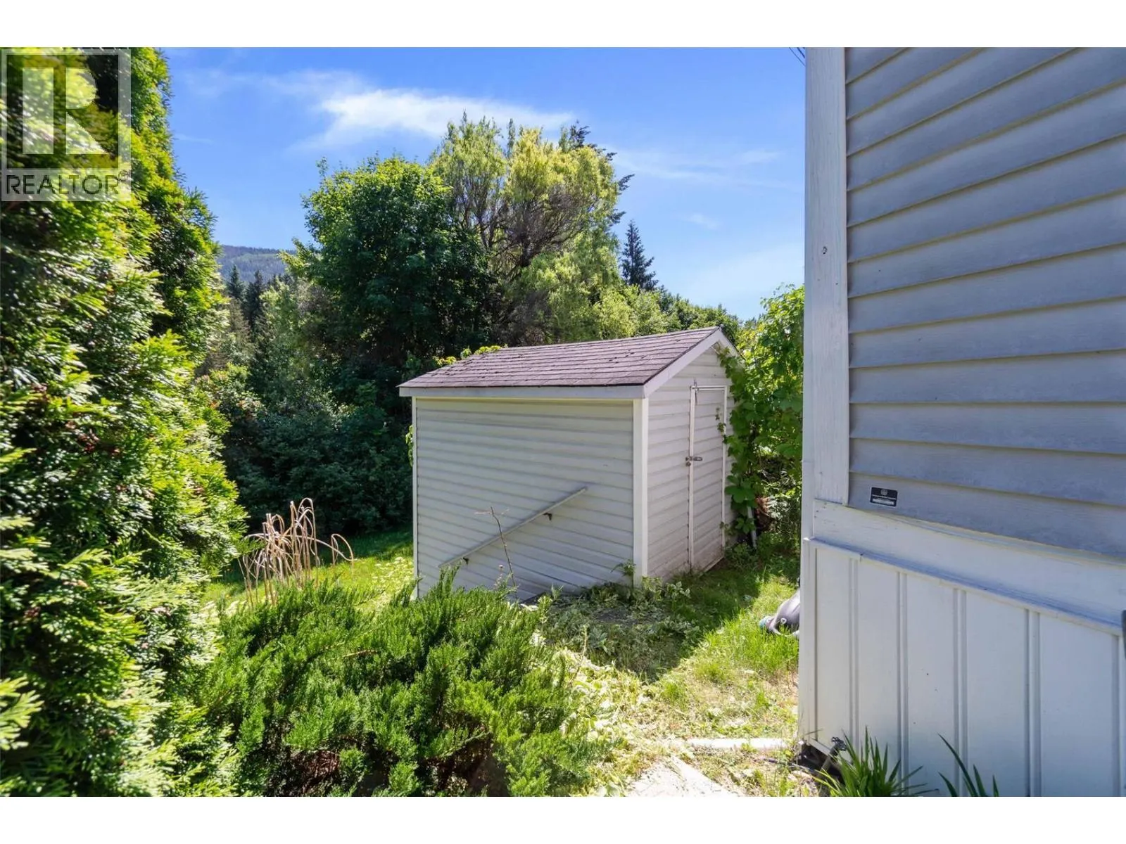 5161 63 Avenue NE Unit# 11