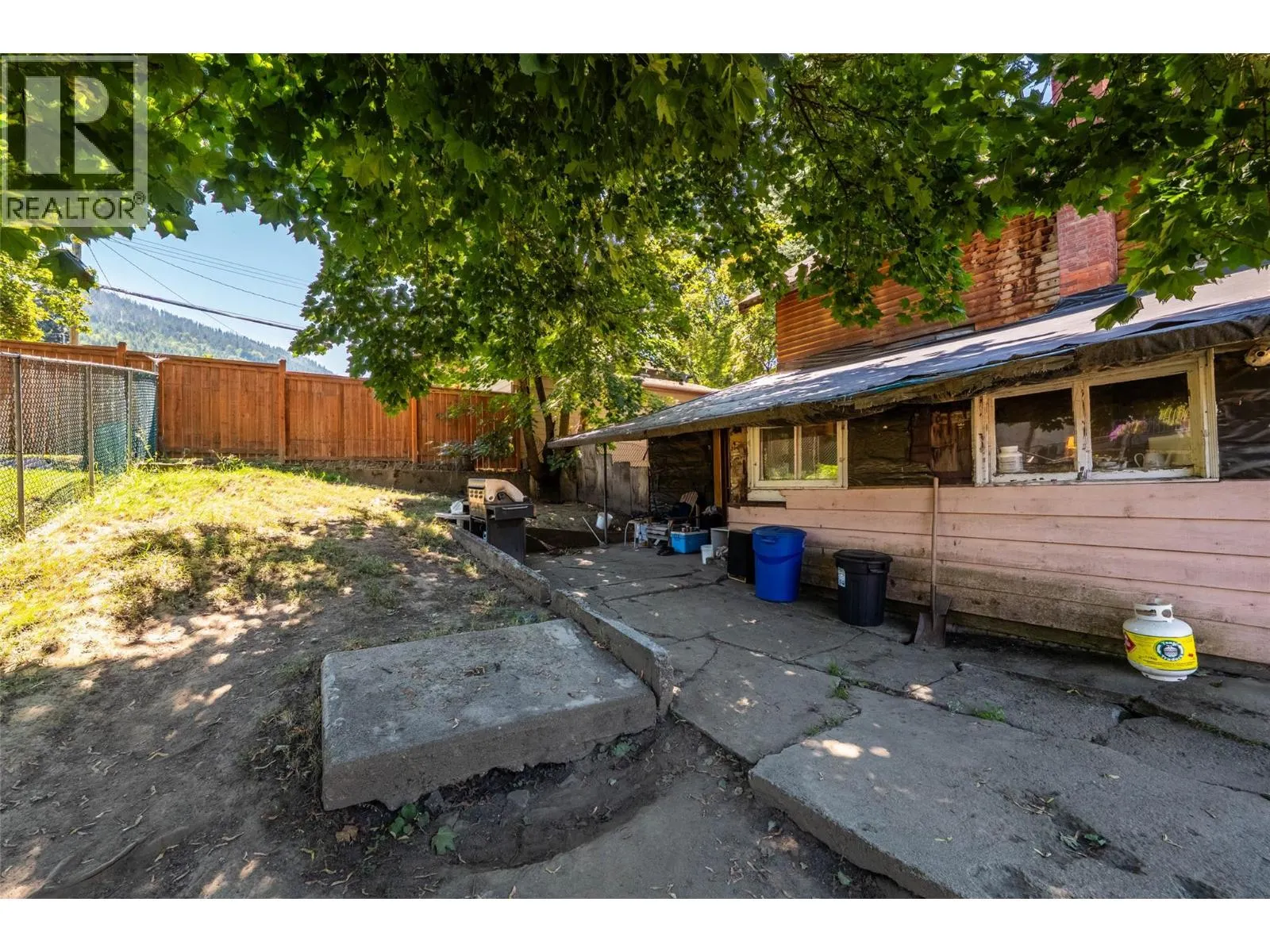 1417 Stanley Street