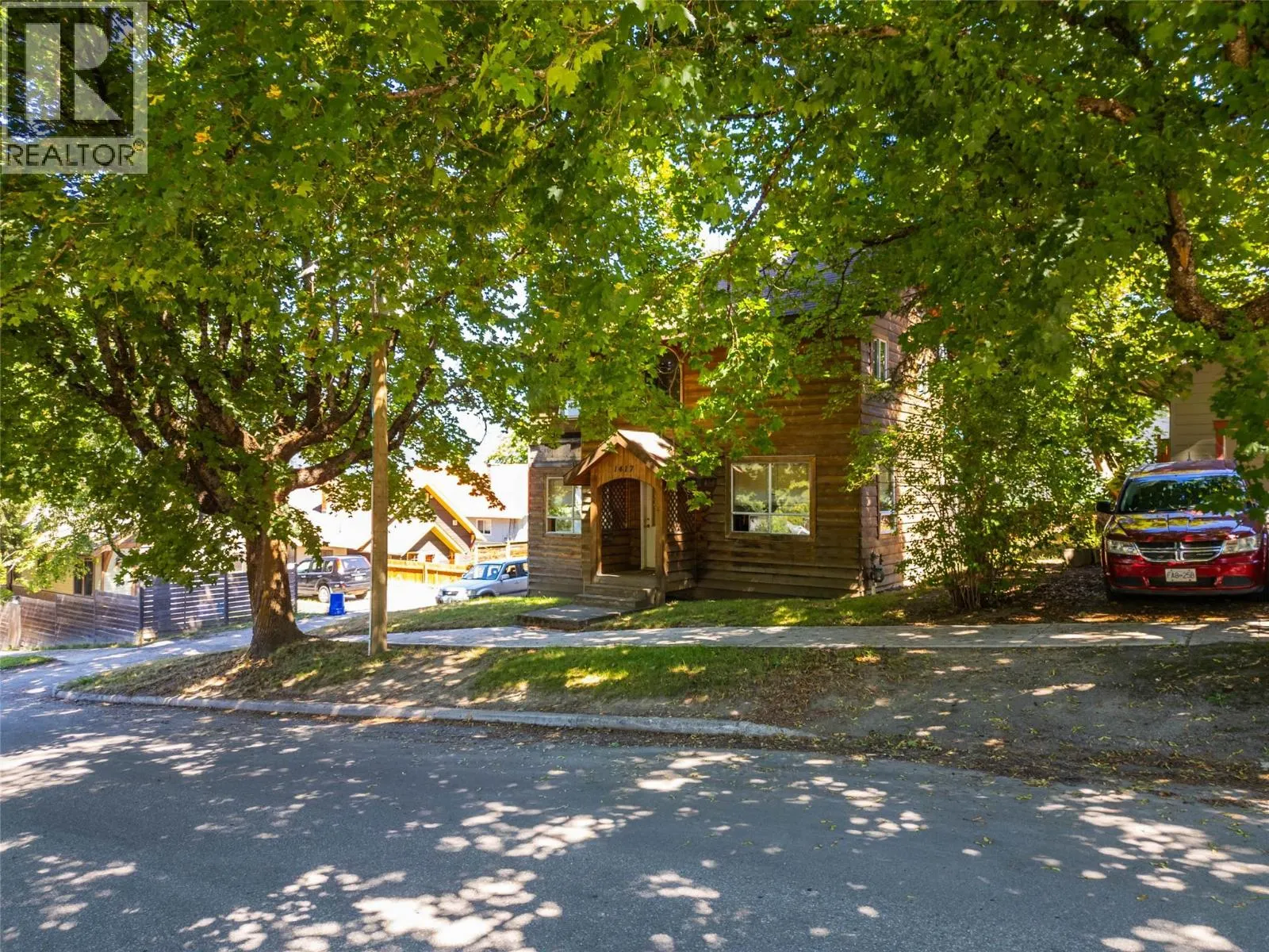 1417 Stanley Street