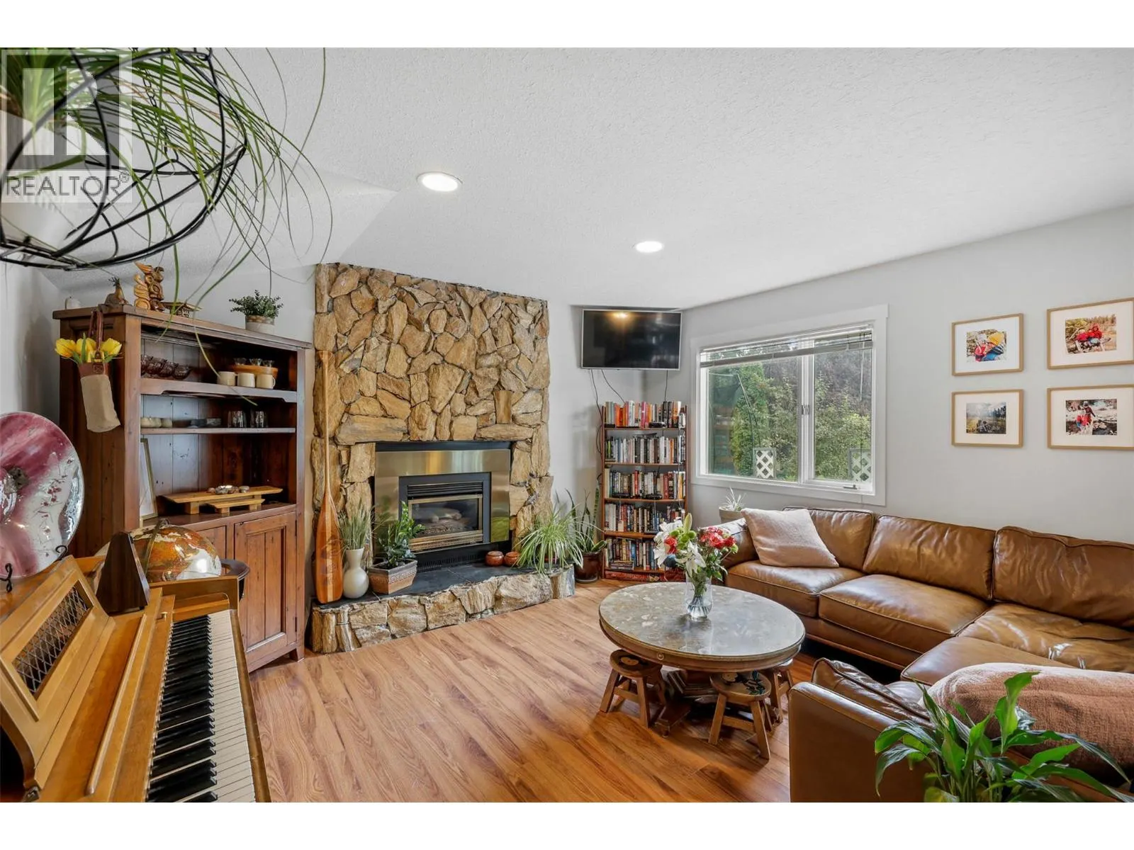 2295 Macintyre Place