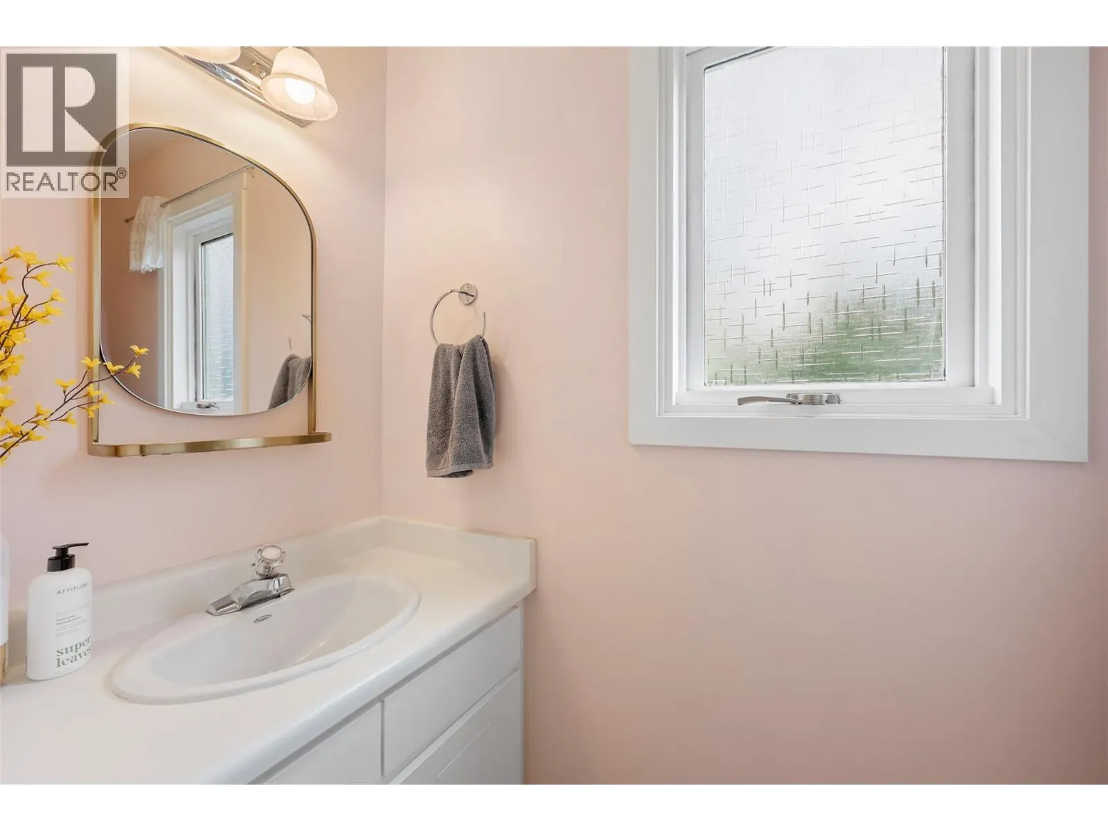 2295 Macintyre Place