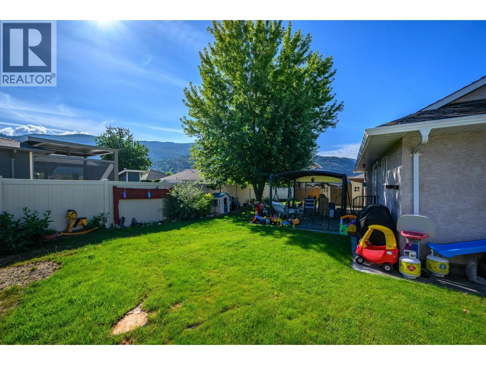 2424 Bradley Drive