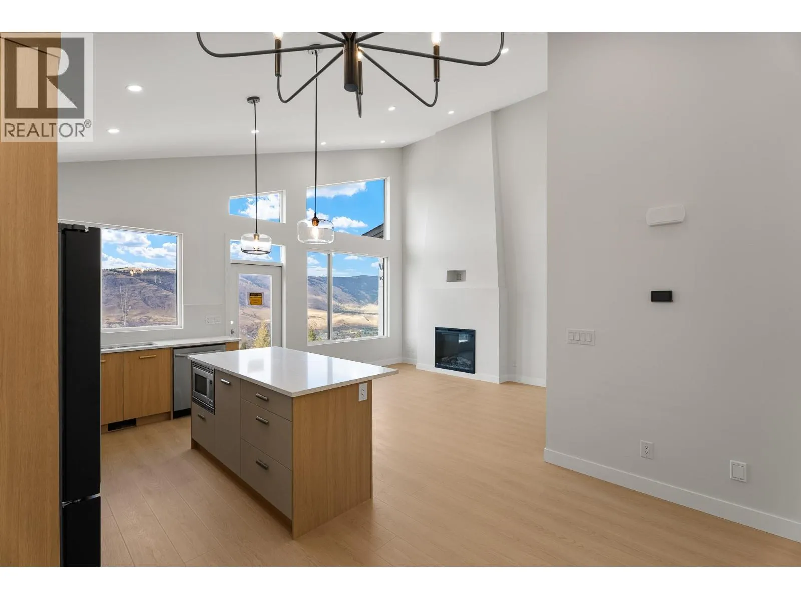 2400 Coldwater Drive Unit# 140