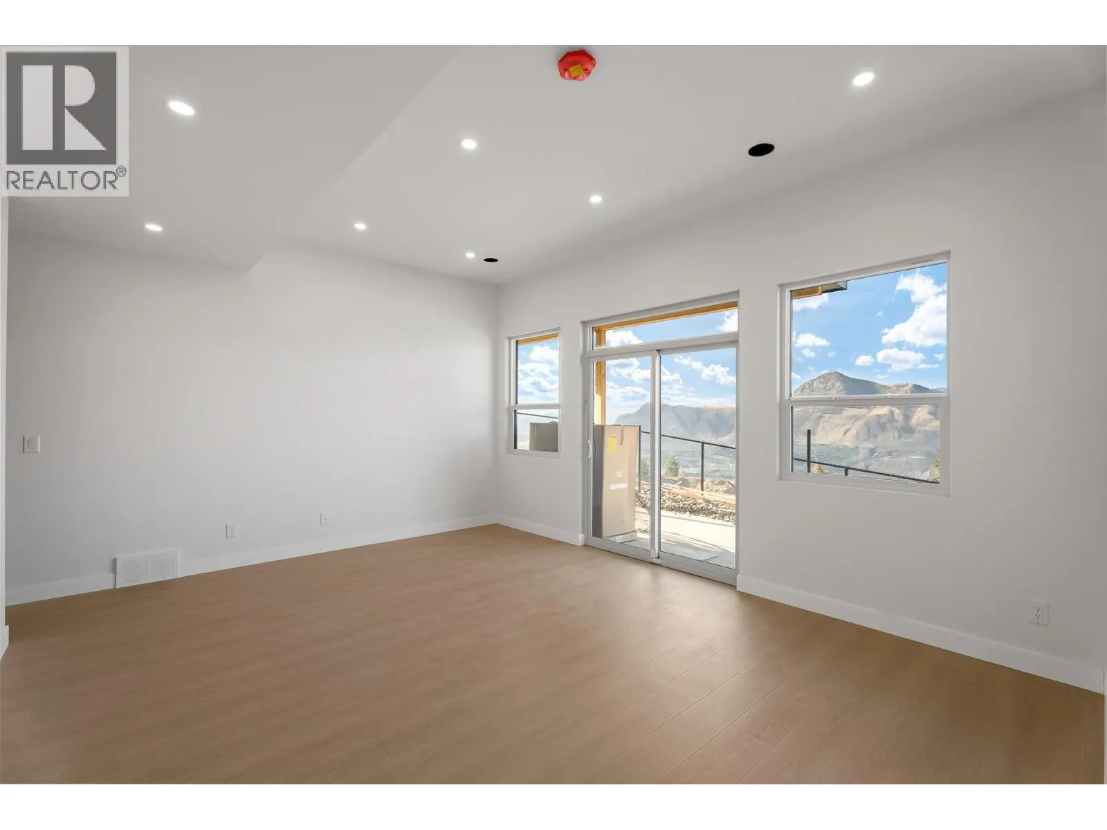 2400 Coldwater Drive Unit# 140
