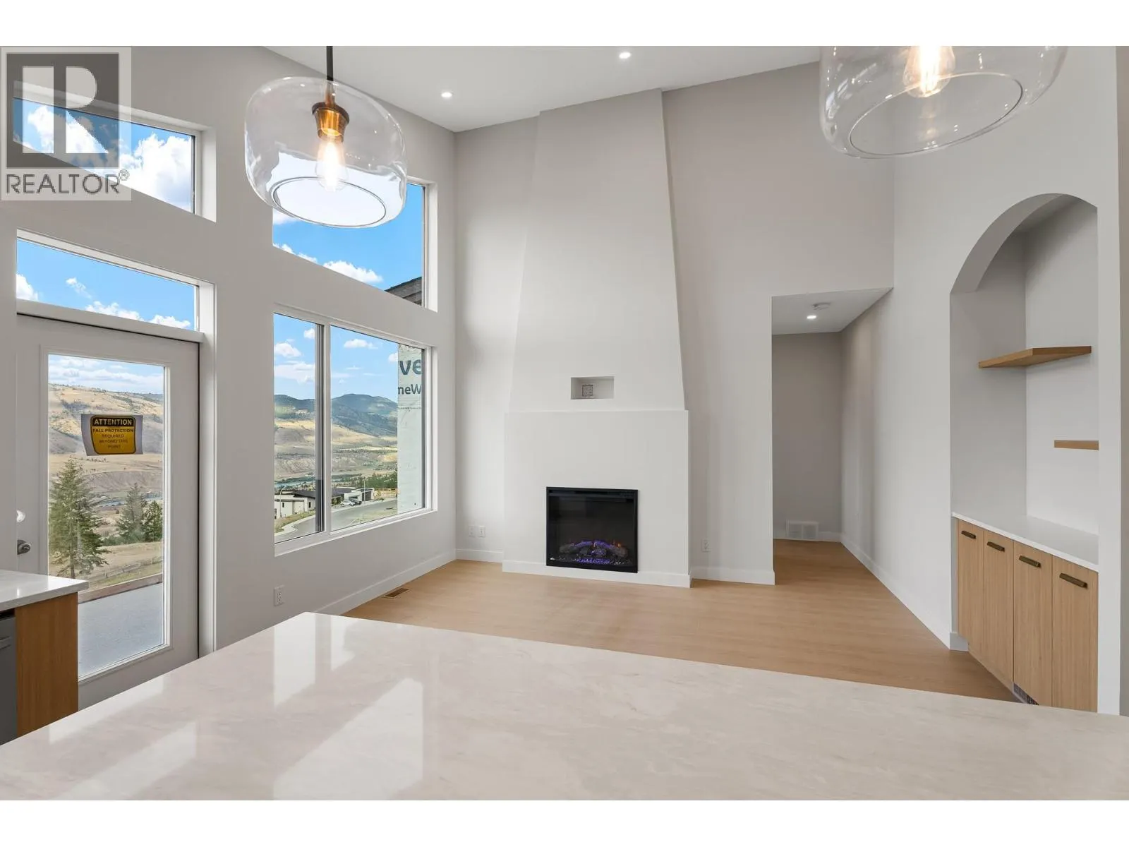 2400 Coldwater Drive Unit# 140