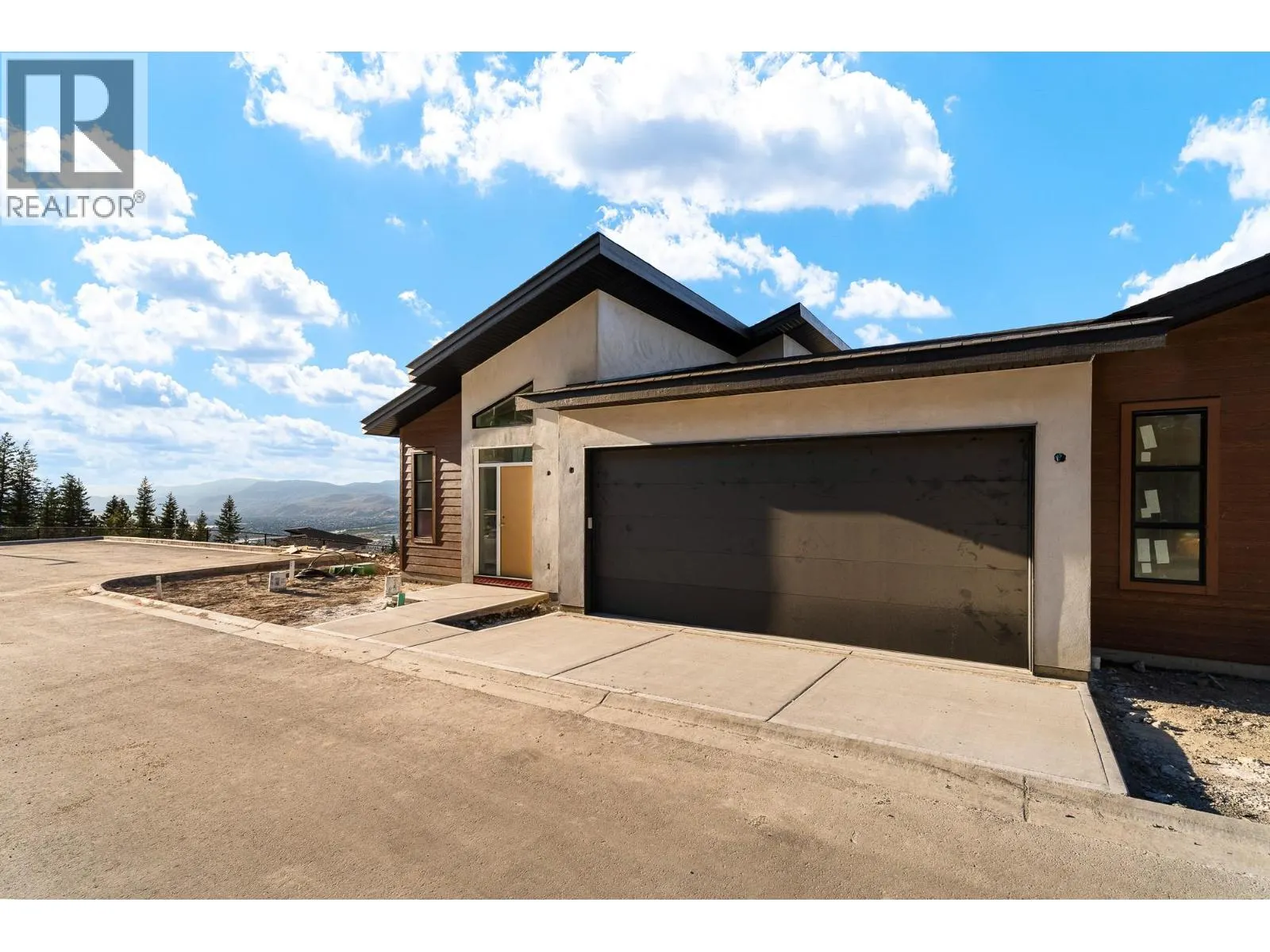 2400 Coldwater Drive Unit# 140