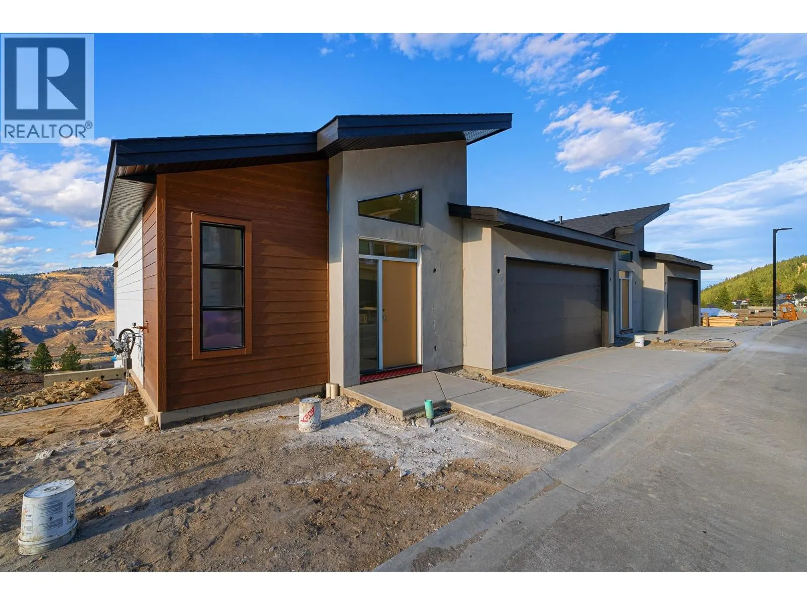 2400 Coldwater Drive Unit# 140