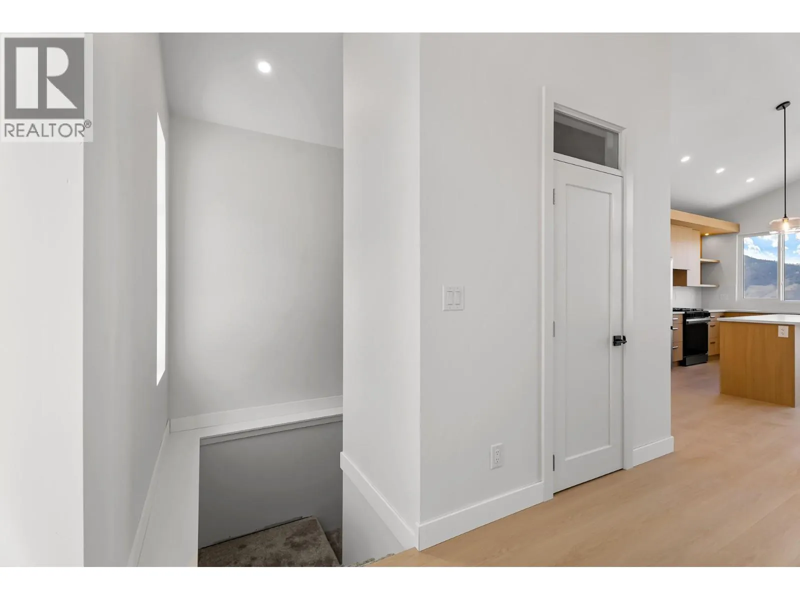 2400 Coldwater Drive Unit# 140