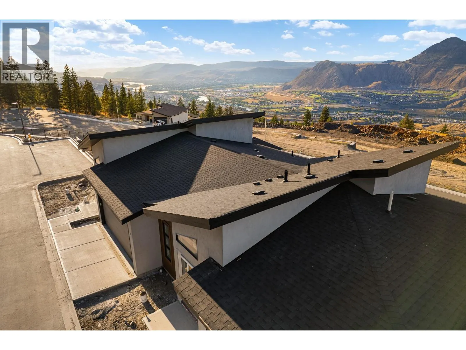 2400 Coldwater Drive Unit# 140