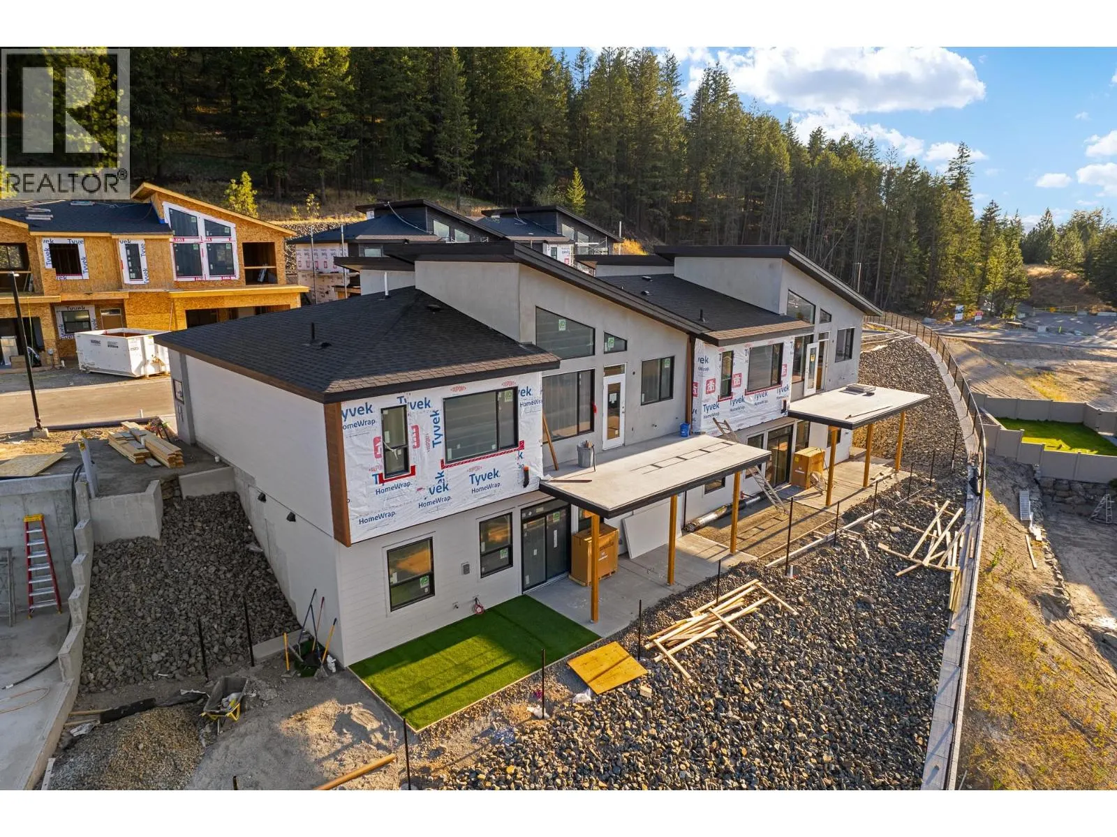 2400 Coldwater Drive Unit# 140