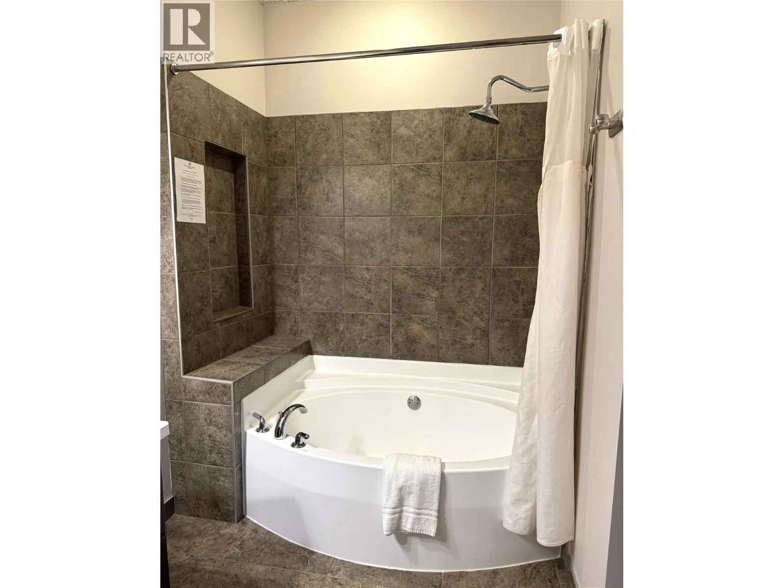 500 BIGHORN Boulevard Unit# 533B