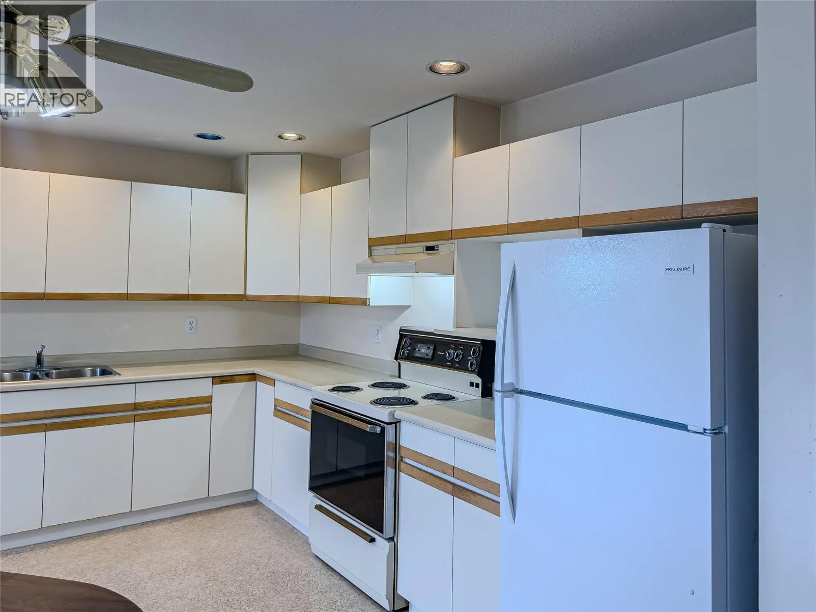 1950 Braeview Place Unit# 2