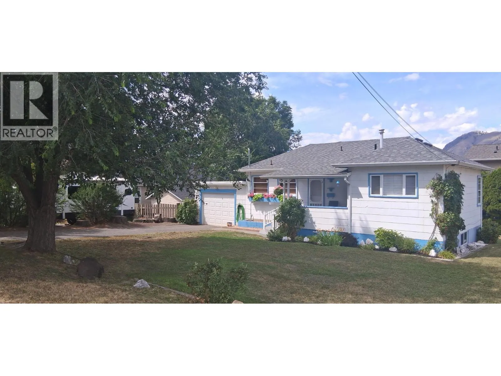 2152 Crescent Drive