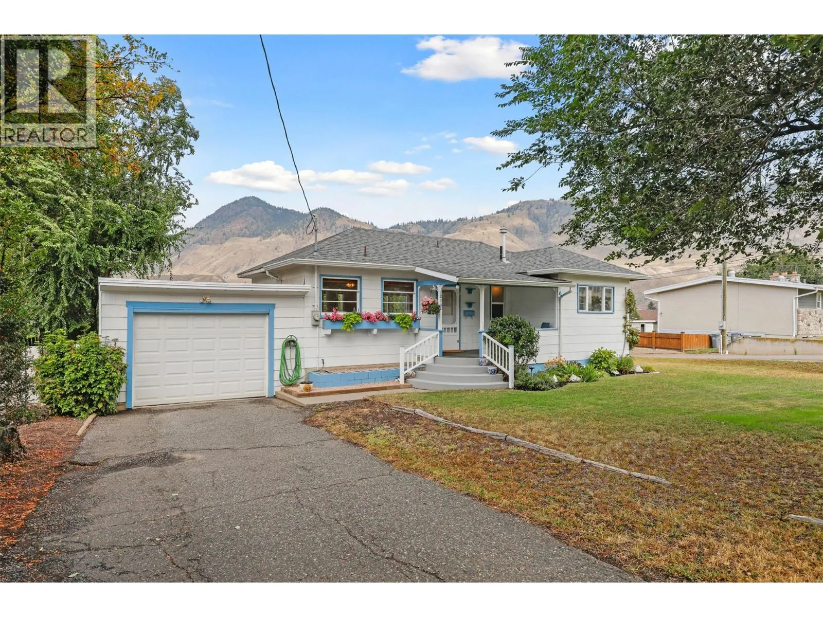 2152 Crescent Drive